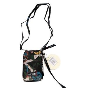 NWT! Sakroots Peace Crossbody Smartphone Wristlet Wallet